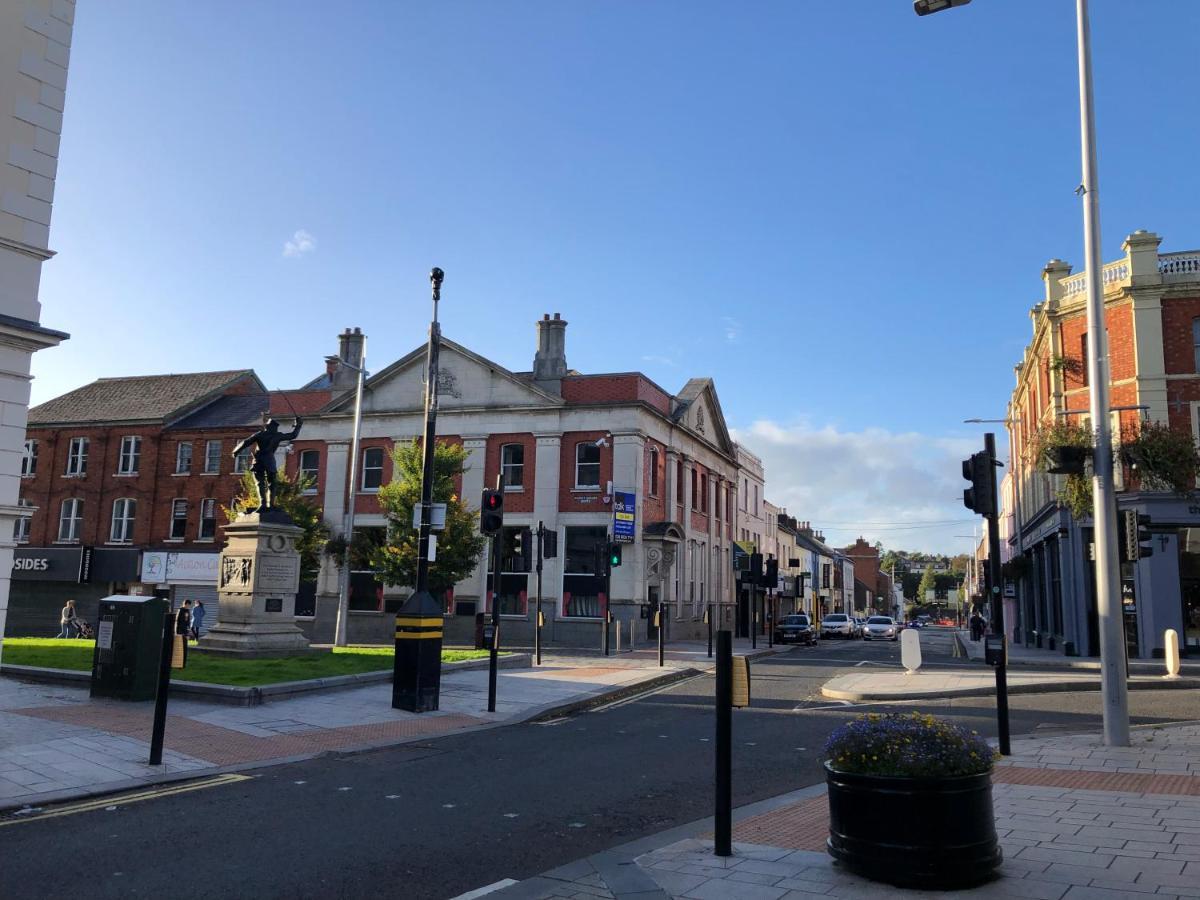 Central Lisburn Duplex Apartment Siren Stays Exterior foto